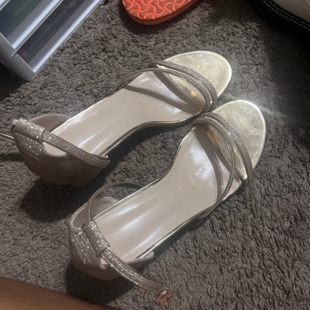 champagne heels